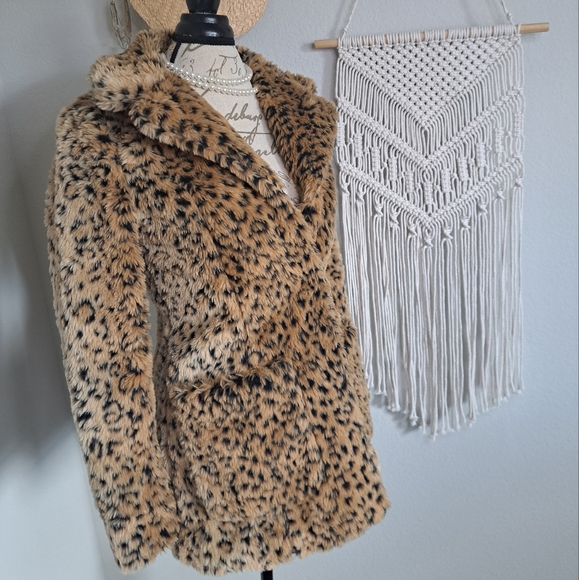 POLLY Winona Faux Fur Leopard Coat - Picture 4 of 12